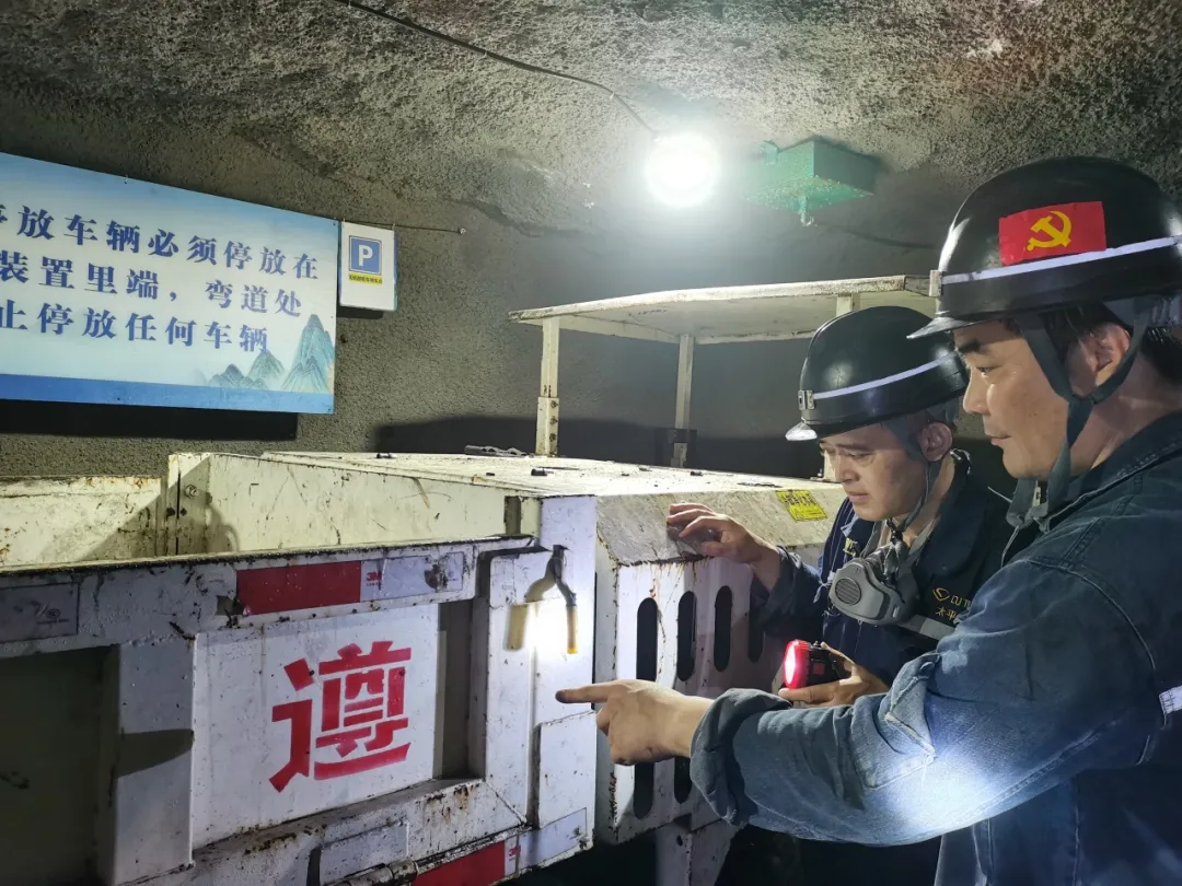 1765768677435653.jpg 1765768677435653.jpg